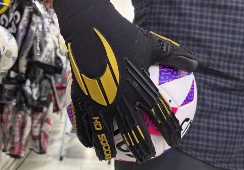 ⚽🧤 ¡Nueva colección HO SOCCER ya disponible!Diseñados para arqueros que buscan rendimiento, aga